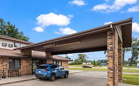 Wautoma Inn By Oyo Near Airport Wi 73